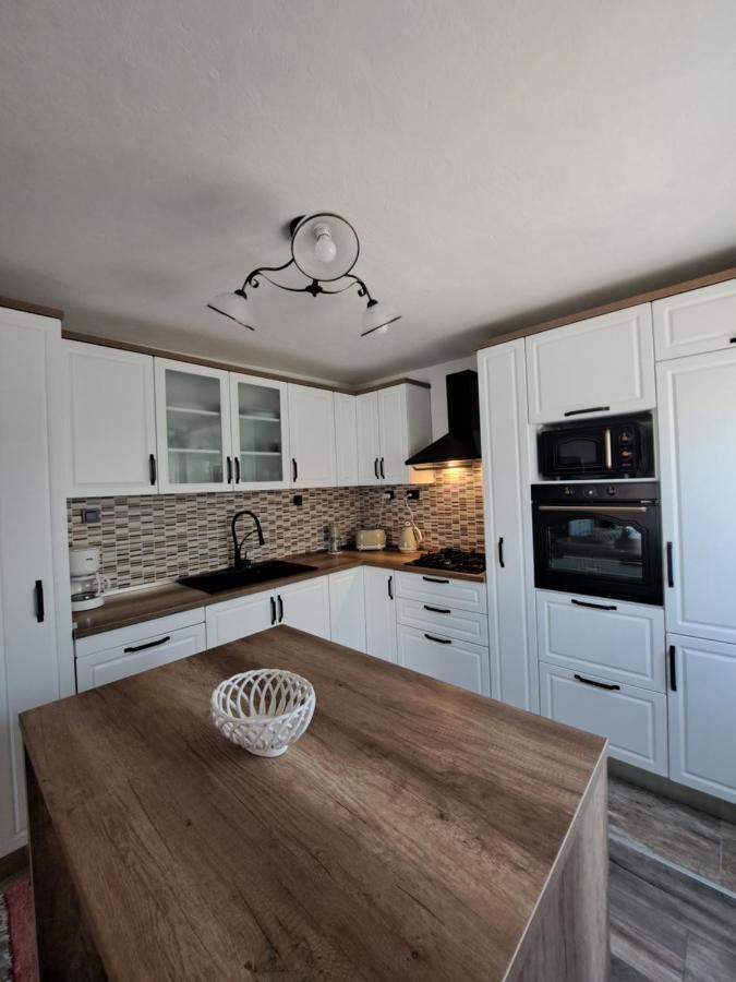 Apartment Apartman Prosperino Vis