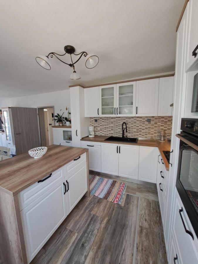 Apartman Prošperino * Vis